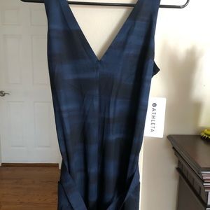 Athleta jumpsuit 3/4 length. XS